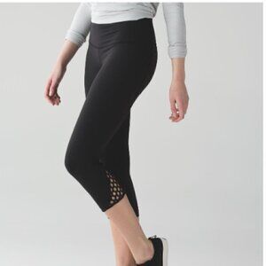 Lululemon True Self Crop II Criss Cross Leggings